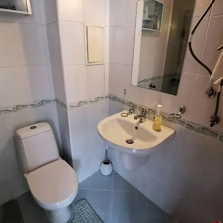 Homely, 2 Bed Apt, 4* Vineyards Apartamento Kableshkovo (Burgas)
