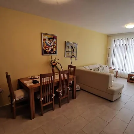 Homely, 2 Bed Apt, 4* Vineyards * Kableshkovo (Burgas)