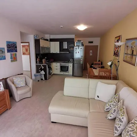 Homely, 2 Bed Apt, 4* Vineyards *